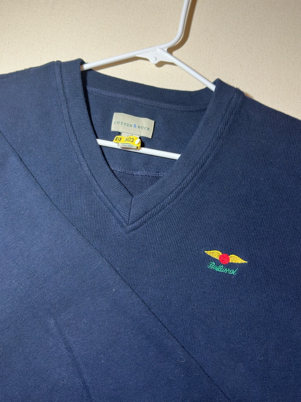 Cutter & Buck Navy V-Neck Sweater x Baltusrol Golf Club